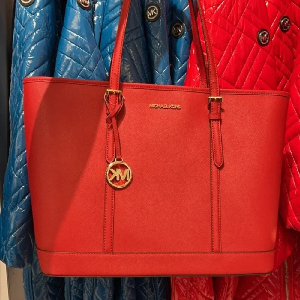Michael Kors Jet Set Travel Large Top Zip Tote Leather